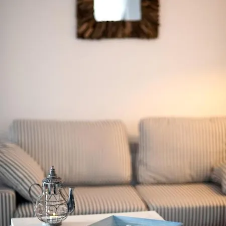 Aperanto Luxury Villas *