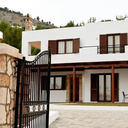 Villa Aperanto Luxury Villas